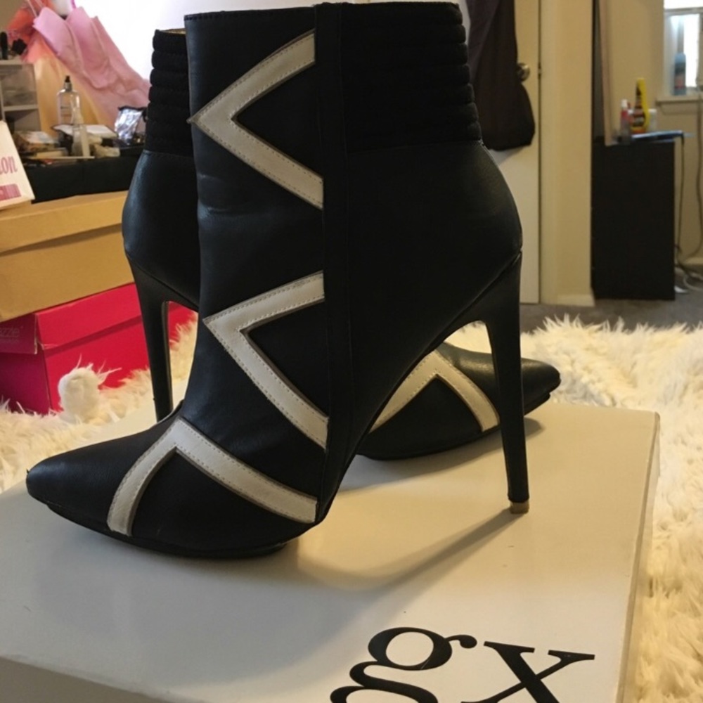 Size 11 brand new never worn